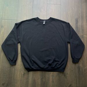 Gildan Crewneck Sweatshirt